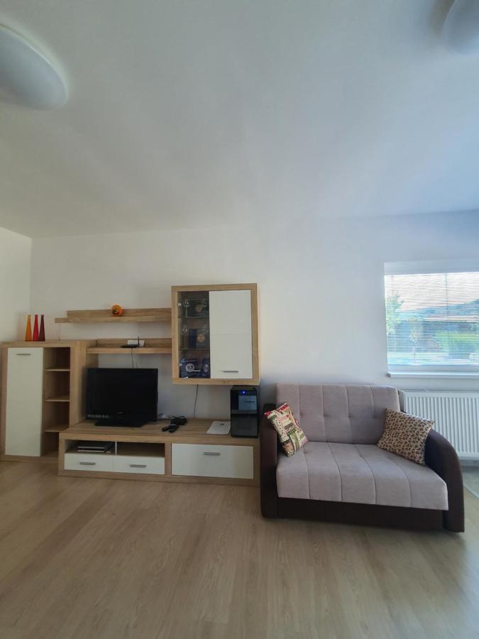 Apartman Kurdejov Hustopeče Eksteriør bilde